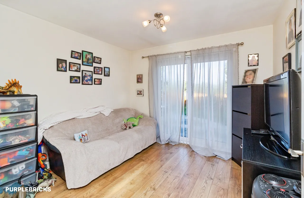 Glendale Gardens, Telford, TF4, photo 11
