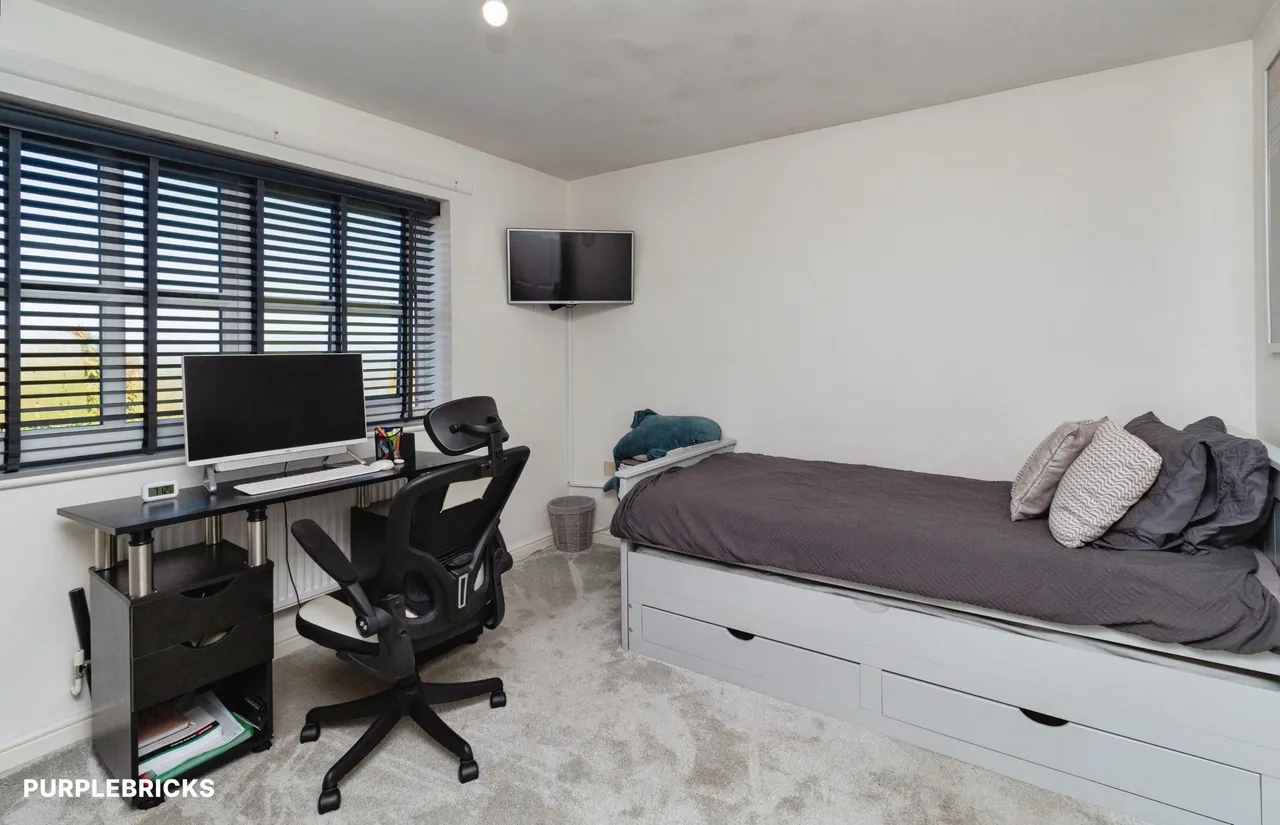 Glendale Gardens, Telford, TF4, photo 22