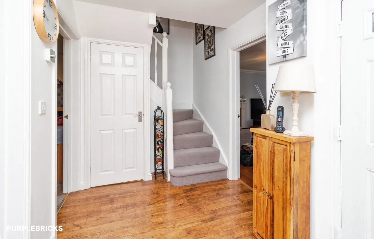 Glendale Gardens, Telford, TF4, photo 3