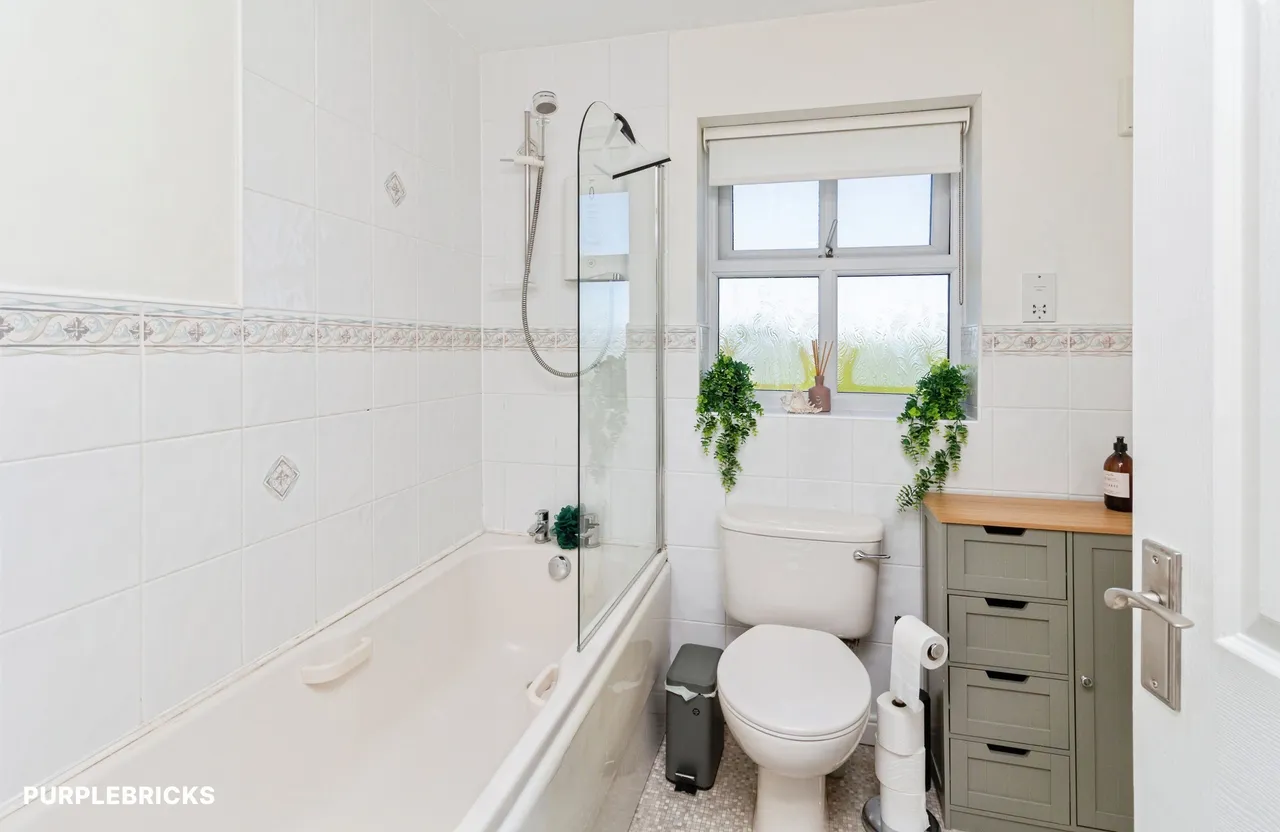 Glendale Gardens, Telford, TF4, photo 23