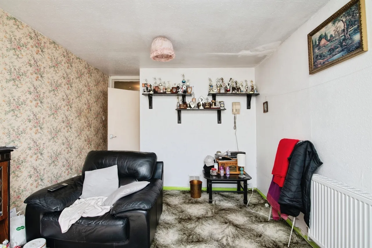 Springfield Lane, Rowley Regis, photo 9