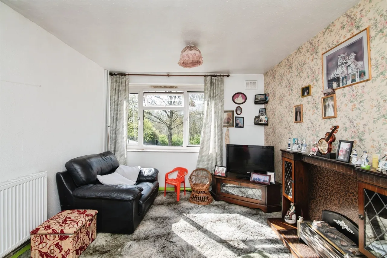 Springfield Lane, Rowley Regis, photo 8