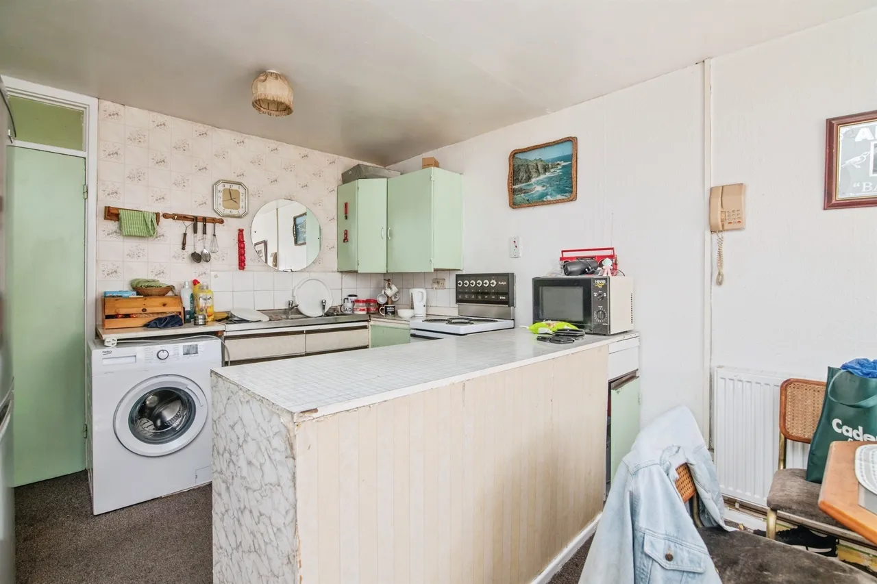 Springfield Lane, Rowley Regis, photo 6
