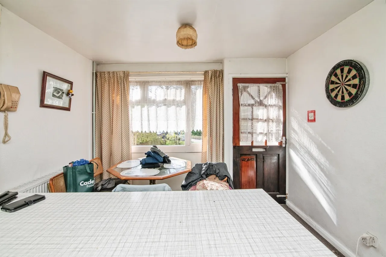 Springfield Lane, Rowley Regis, photo 2