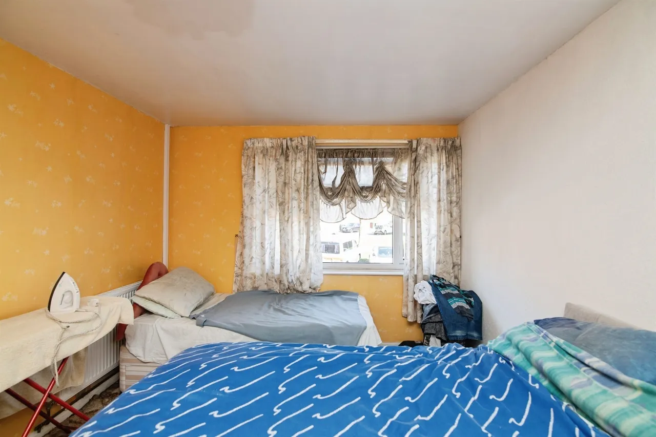 Springfield Lane, Rowley Regis, photo 10