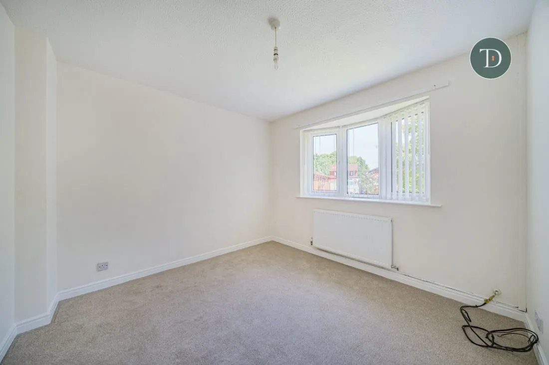 Linden Close, Great Sutton, CH66 2XP, photo 11
