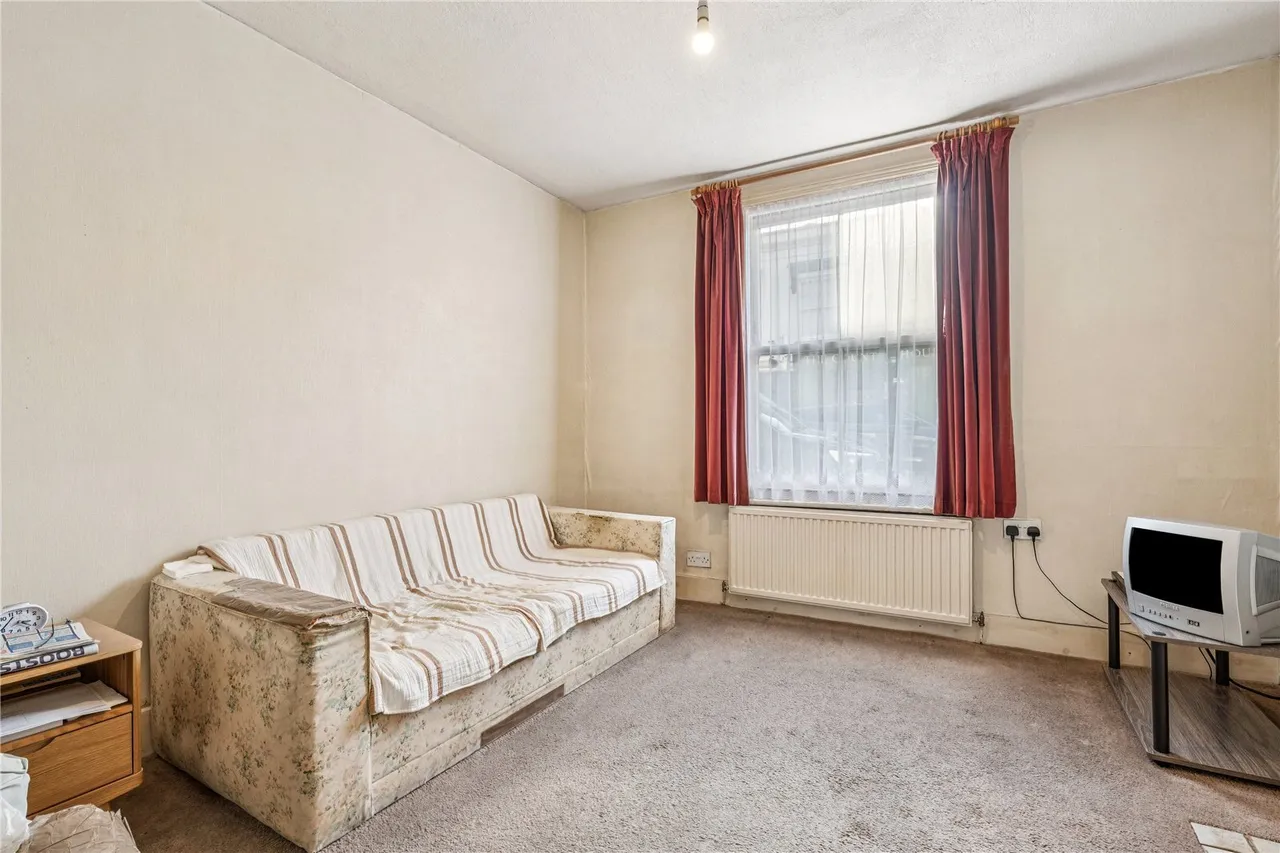 Groton Road, London, SW18, photo 2