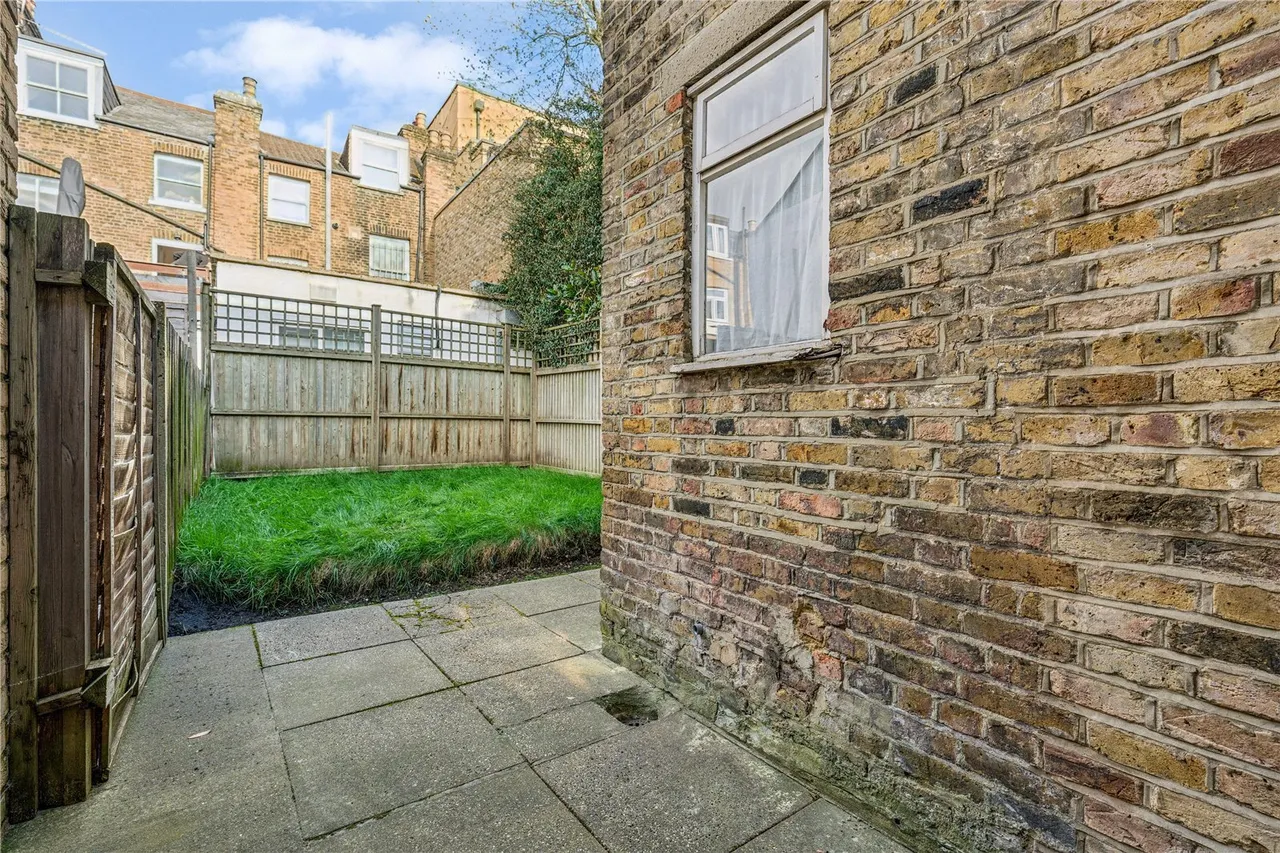 Groton Road, London, SW18, photo 6