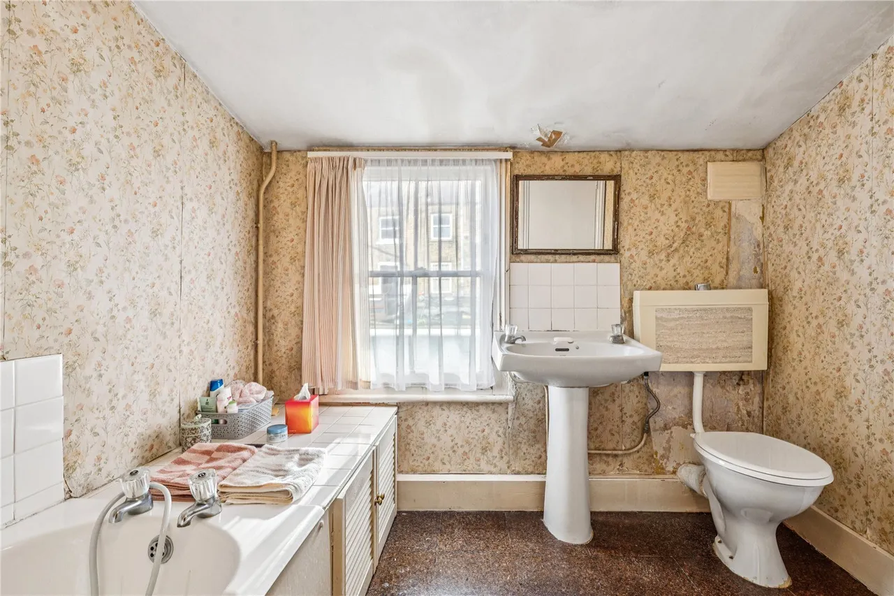 Groton Road, London, SW18, photo 5
