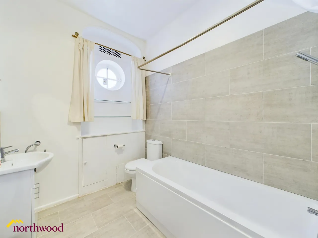 West Bar Street, Banbury, OX16, photo 7