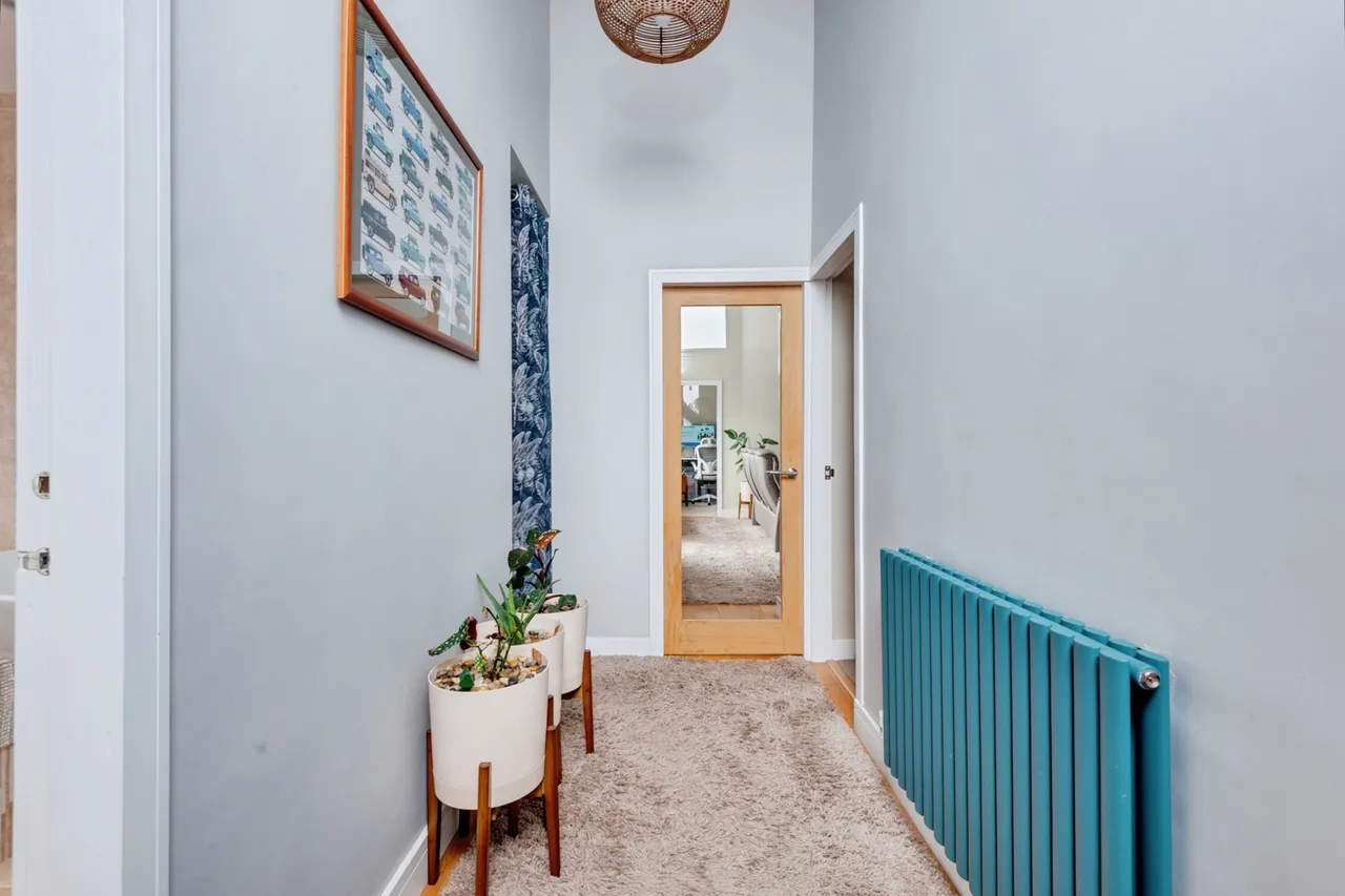 Hesketh Road, Hale Village, L24, photo 2
