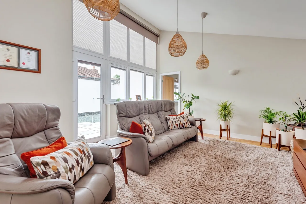 Hesketh Road, Hale Village, L24, photo 5