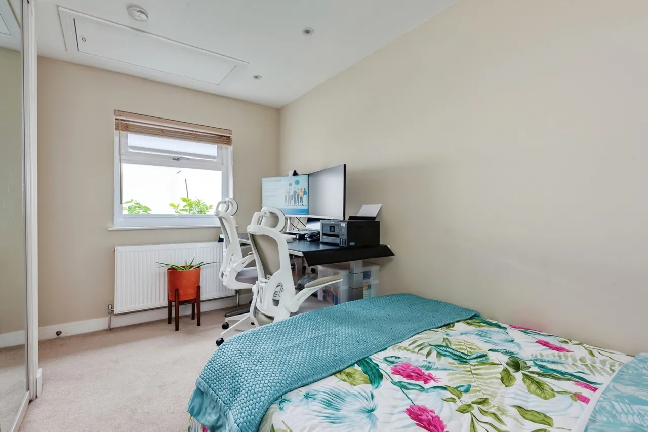 Hesketh Road, Hale Village, L24, photo 16