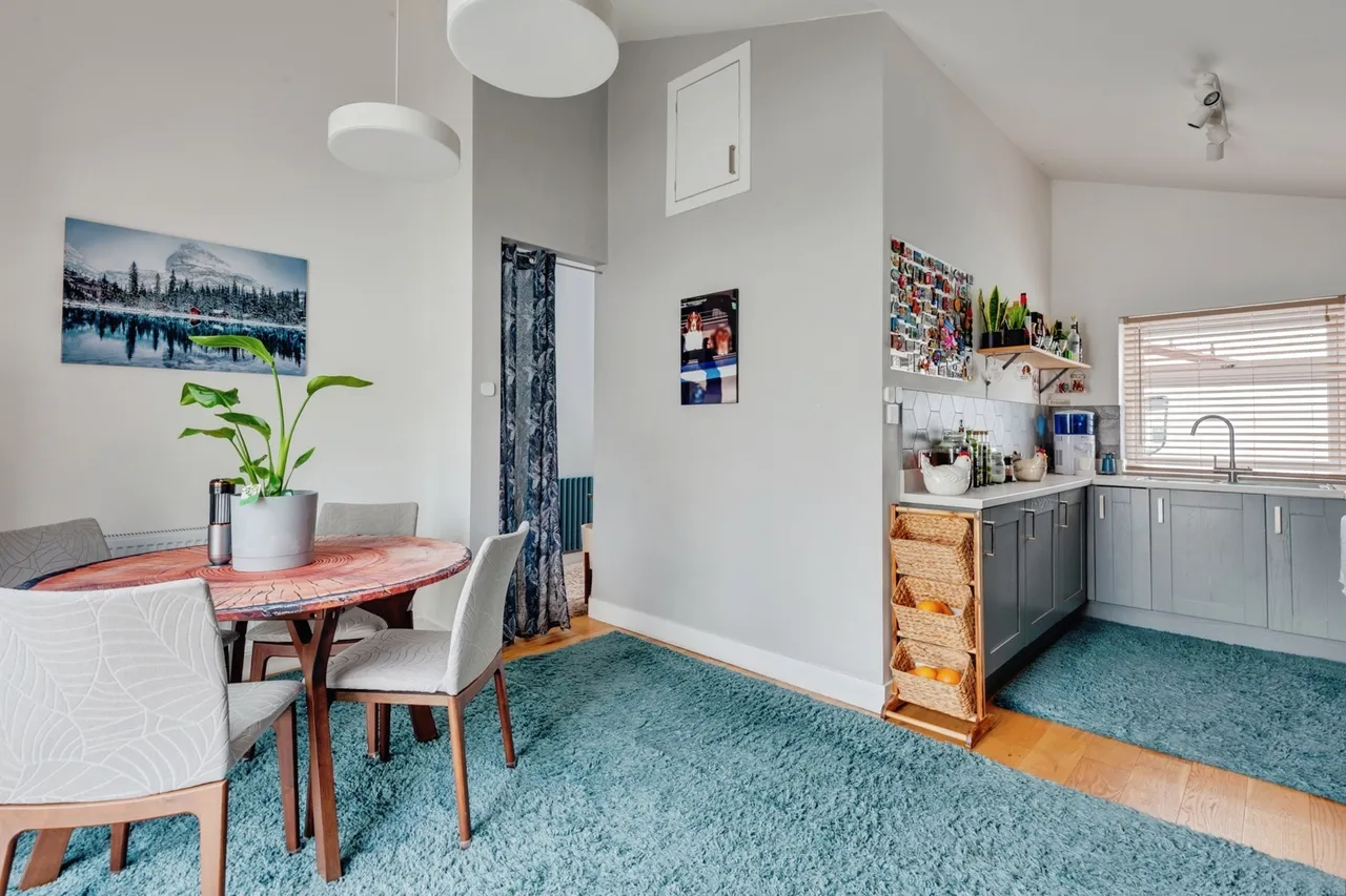 Hesketh Road, Hale Village, L24, photo 9