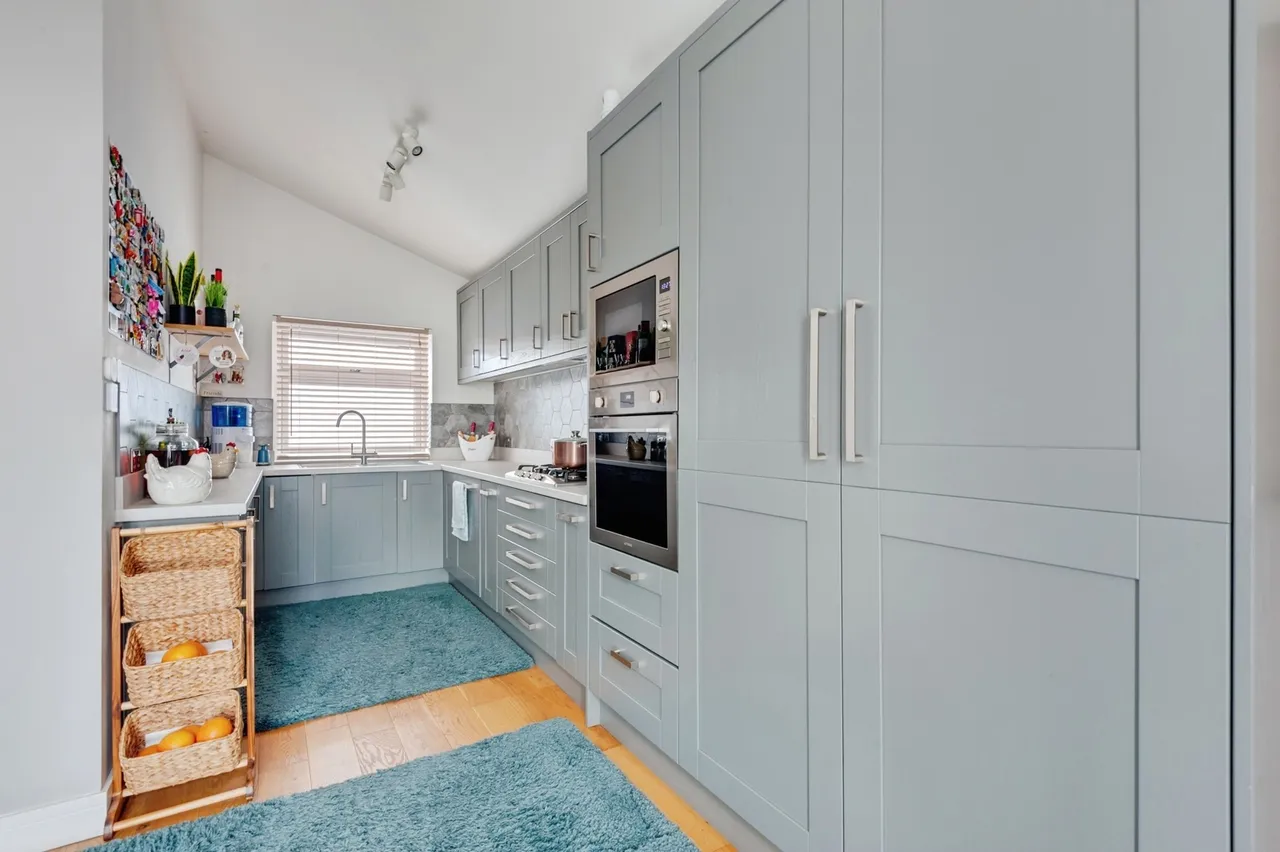 Hesketh Road, Hale Village, L24, photo 8