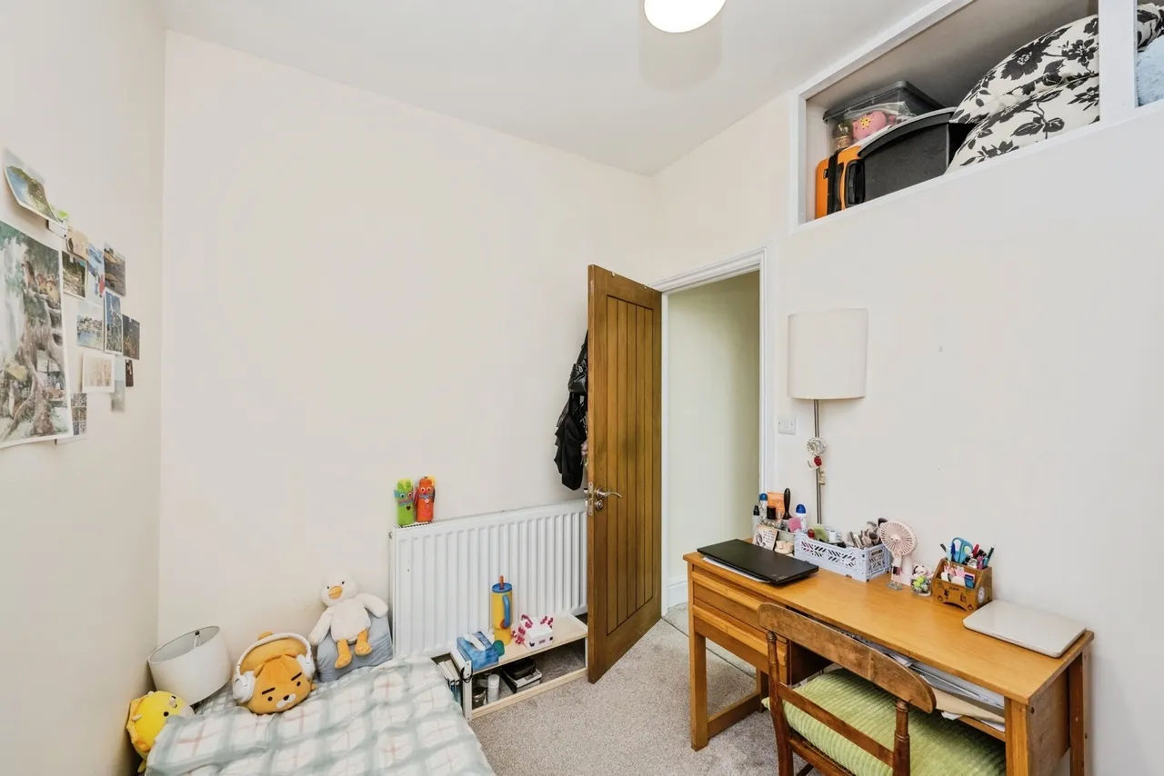 Brynallt Terrace, Llanelli, SA15, photo 14
