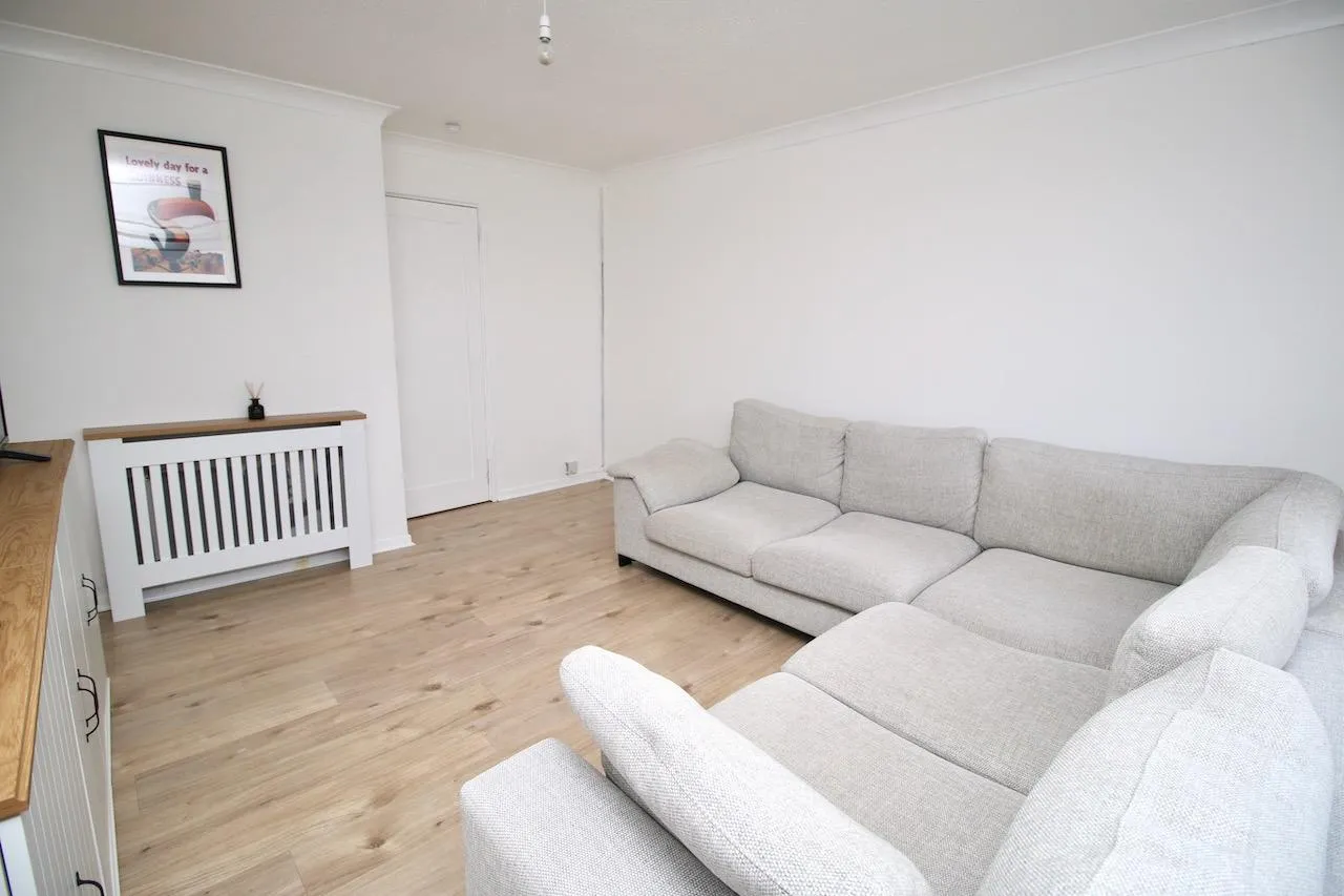 Ashiestiel Place, Cumbernauld, G67, photo 4