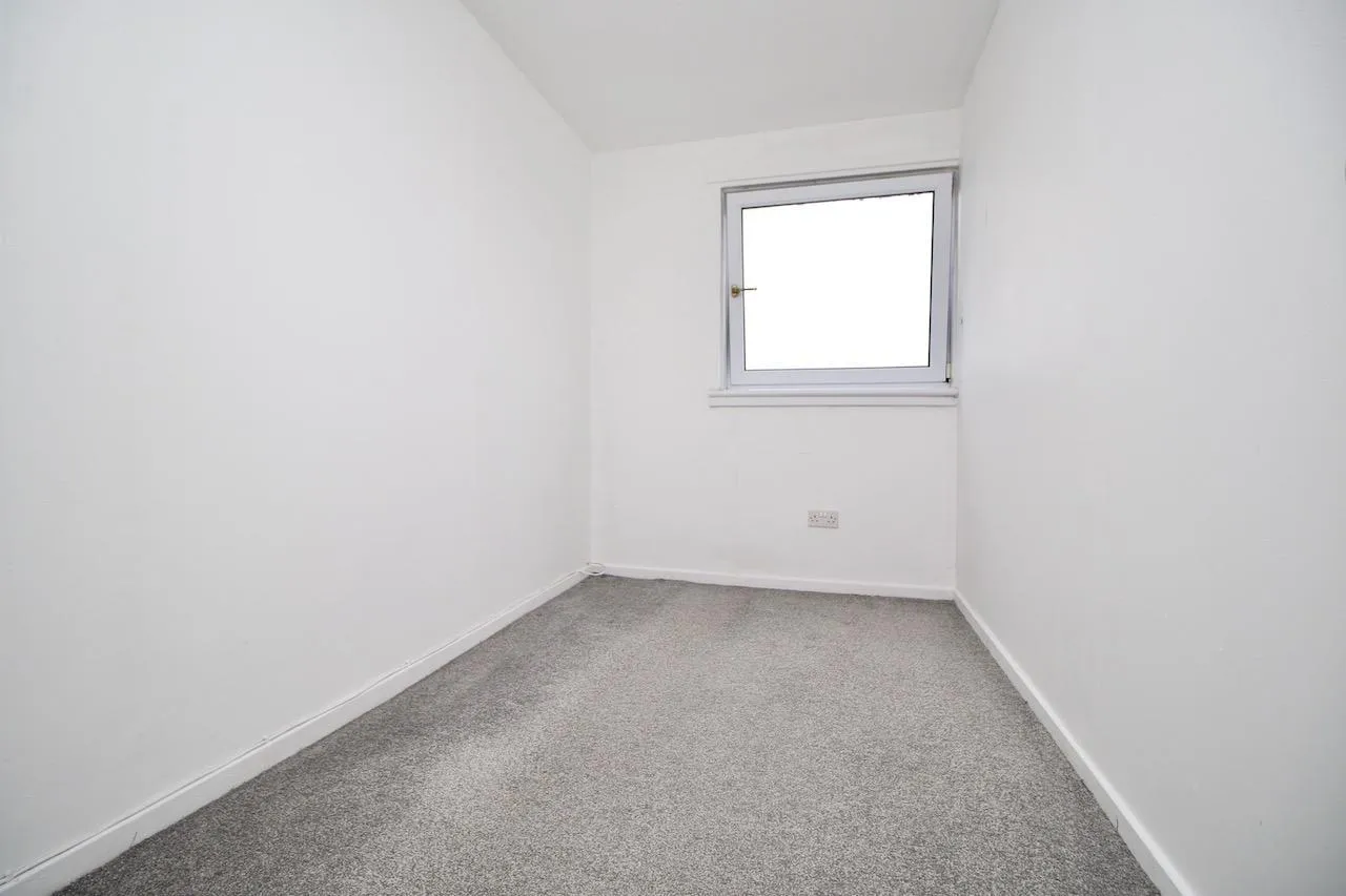 Ashiestiel Place, Cumbernauld, G67, photo 12