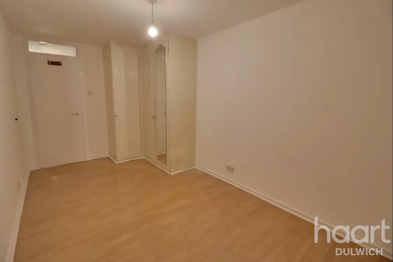 1 bed flat to rent, Clapham Park Road, SW4