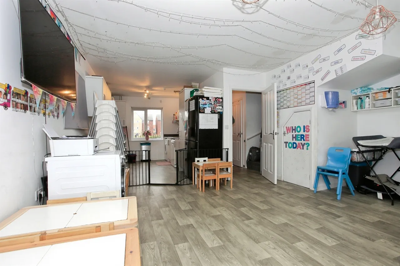 Westbury Drive, Peterborough, PE7, photo 9