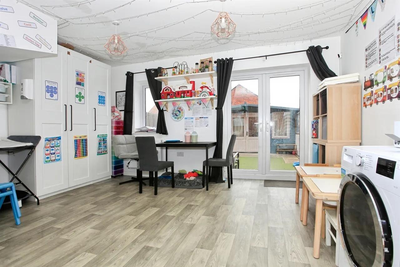 Westbury Drive, Peterborough, PE7, photo 10