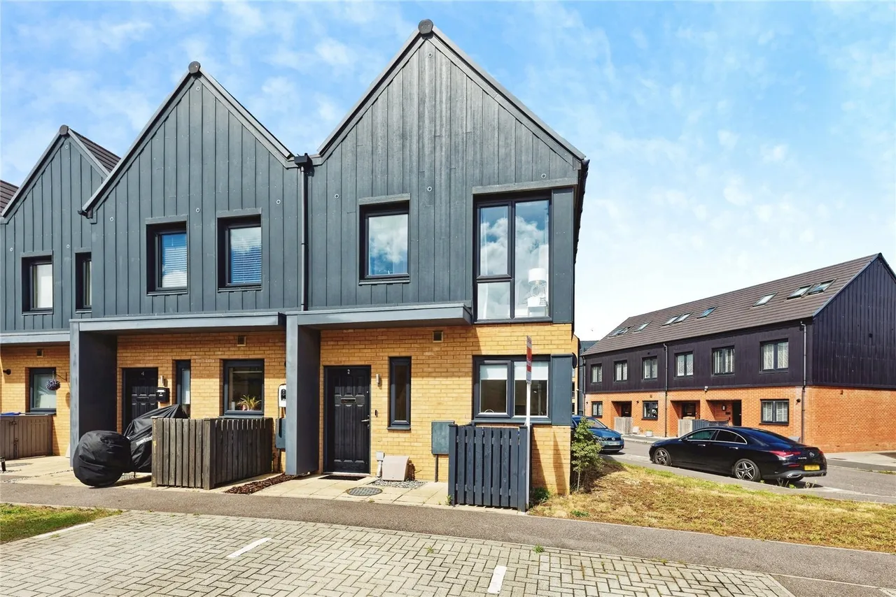 Venus Close, Milton Regis, Sittingbourne, Kent, ME10, photo 16