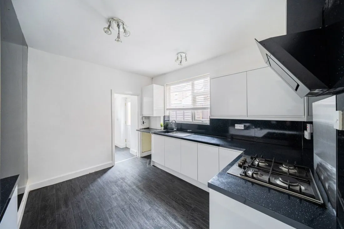Woodchurch Lane, Tranmere, CH42 9PL, photo 10
