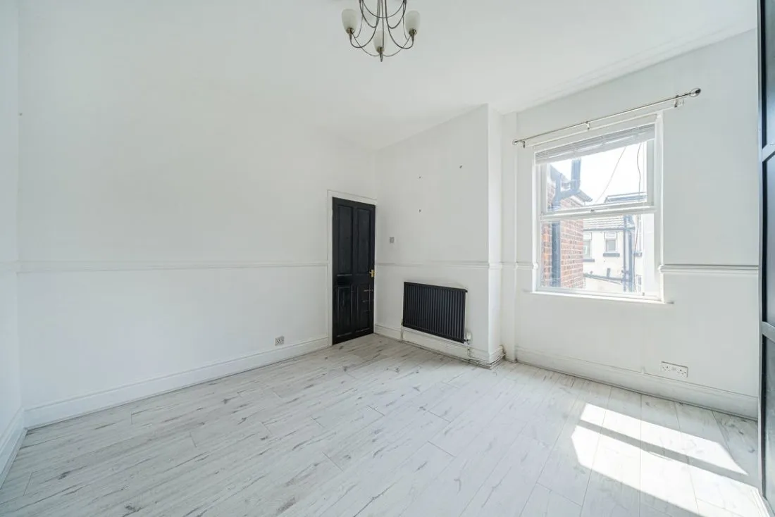 Woodchurch Lane, Tranmere, CH42 9PL, photo 21