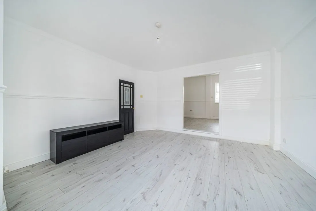 Woodchurch Lane, Tranmere, CH42 9PL, photo 5