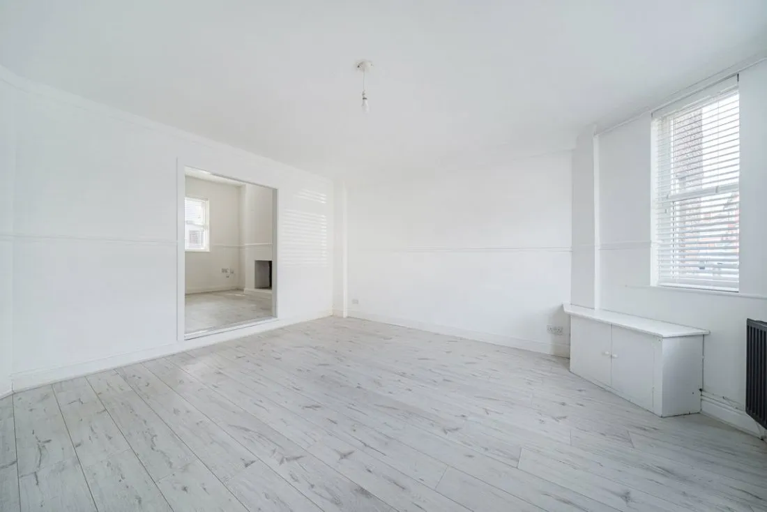 Woodchurch Lane, Tranmere, CH42 9PL, photo 4