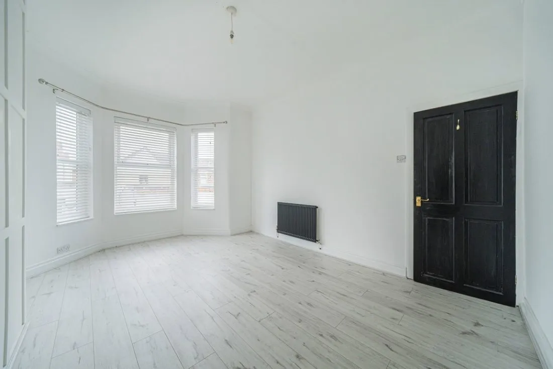 Woodchurch Lane, Tranmere, CH42 9PL, photo 18