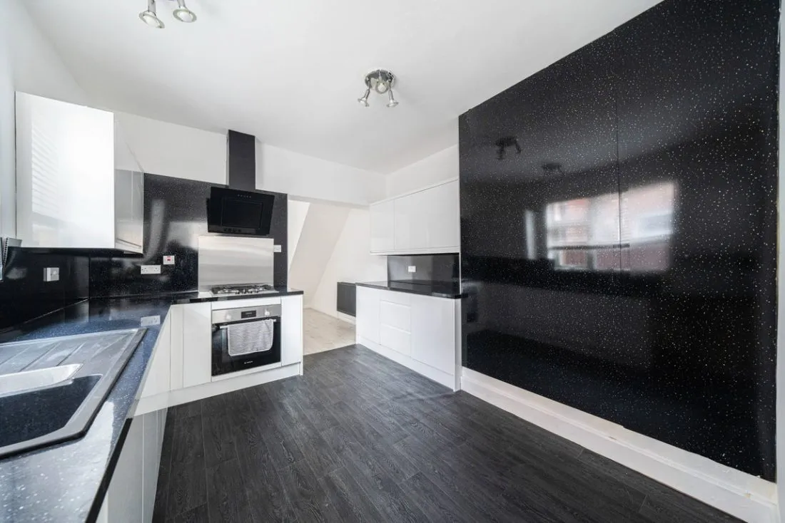 Woodchurch Lane, Tranmere, CH42 9PL, photo 12