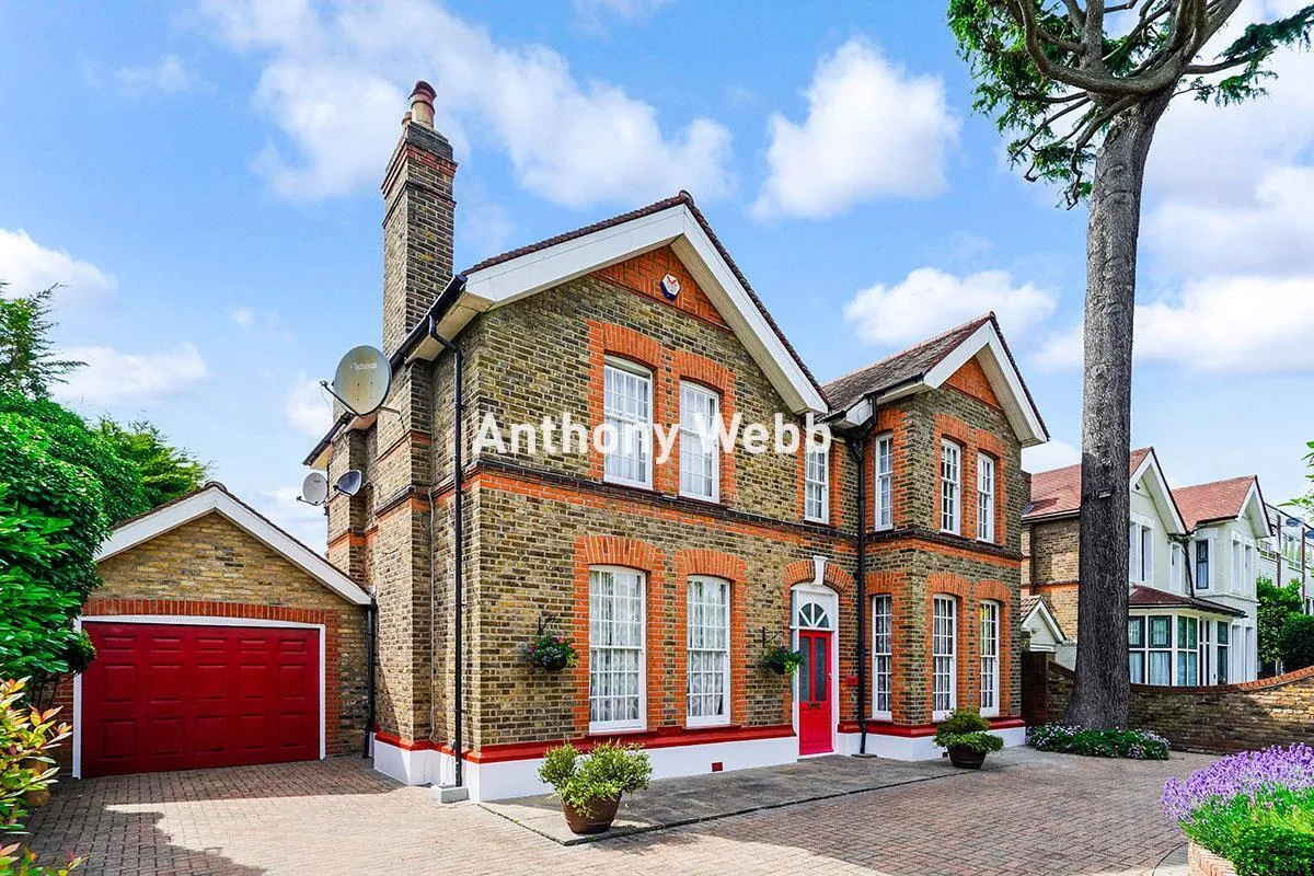 Wellington Road, Bush Hill Park, EN1, photo 35