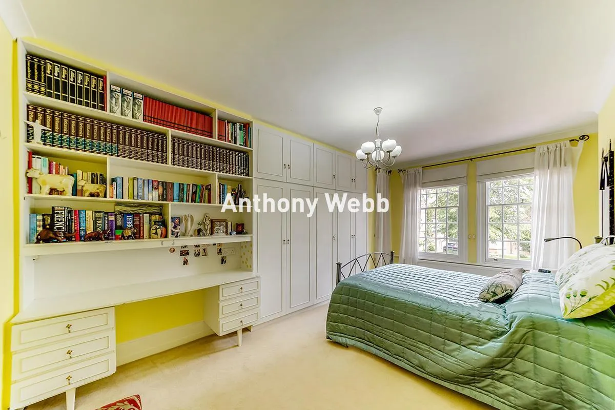 Wellington Road, Bush Hill Park, EN1, photo 22