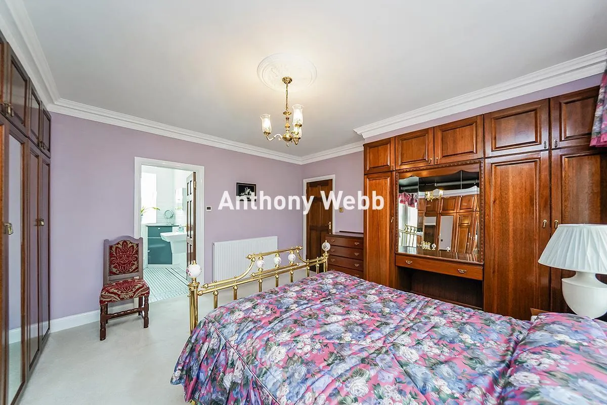 Wellington Road, Bush Hill Park, EN1, photo 20