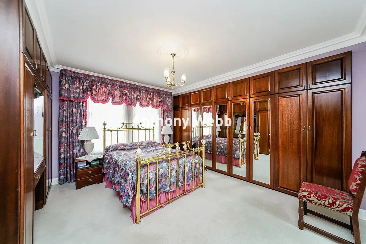 Wellington Road, Bush Hill Park, EN1, photo 19