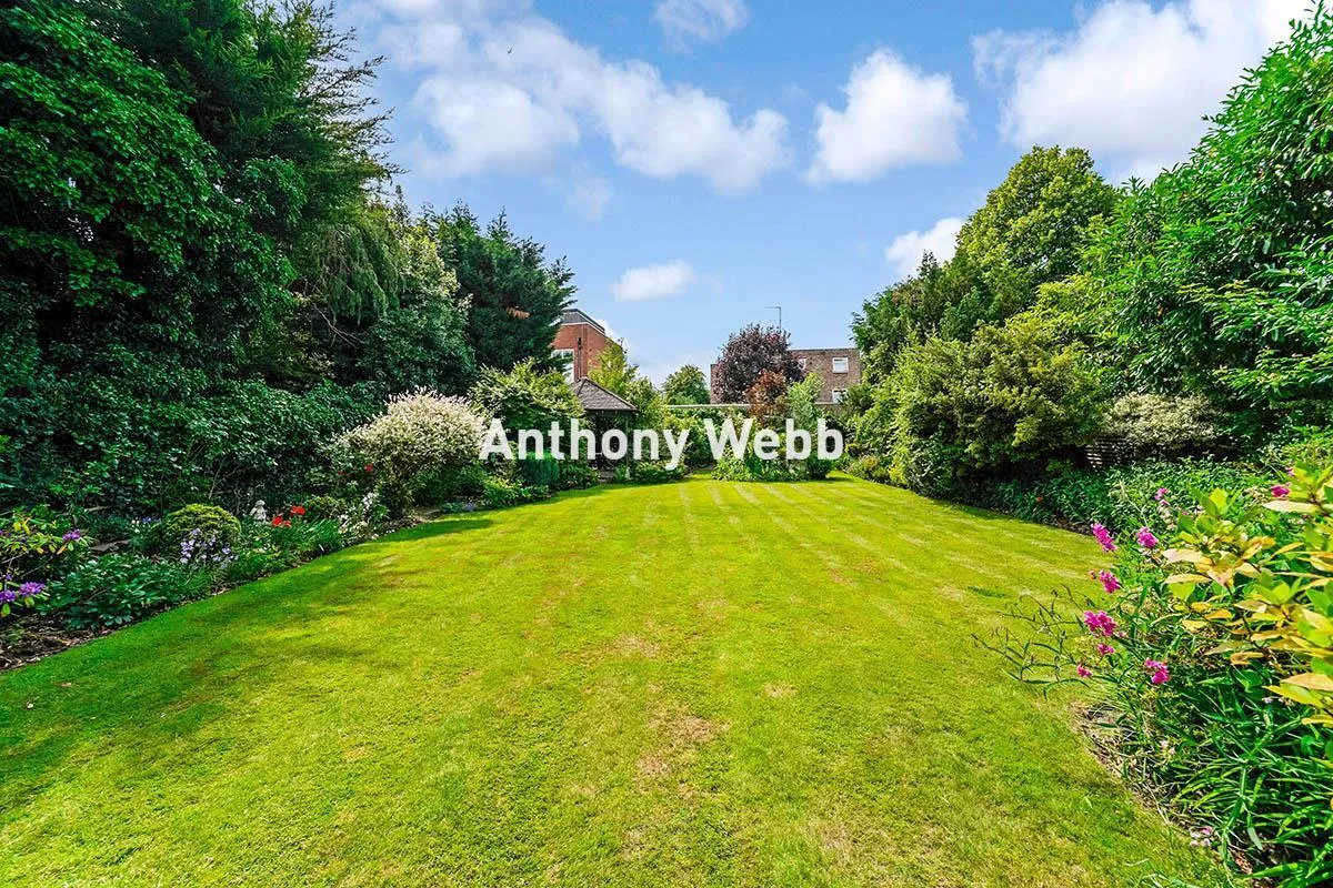 Wellington Road, Bush Hill Park, EN1, photo 30