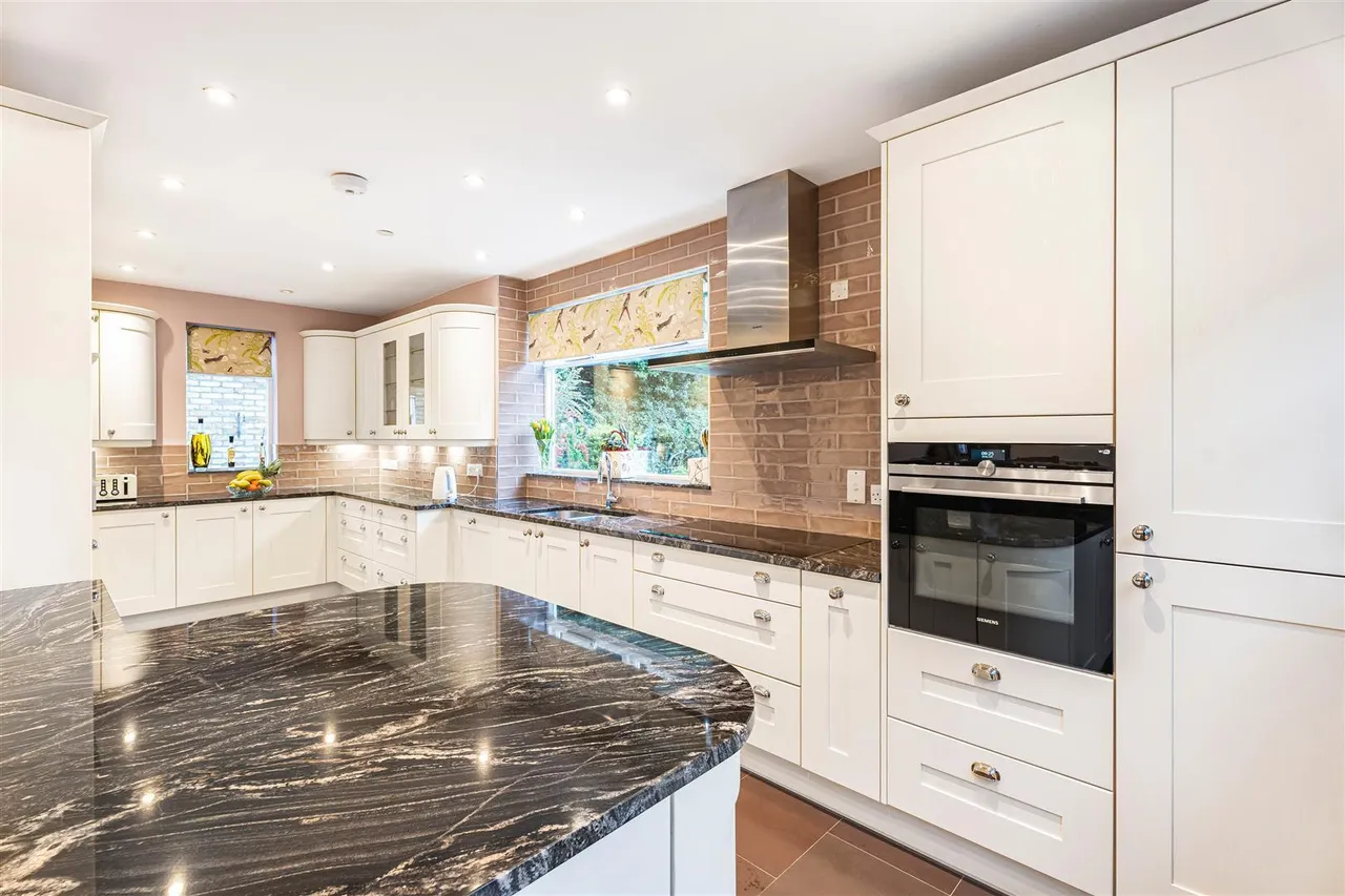 Wellington Road, Bush Hill Park, EN1, photo 13