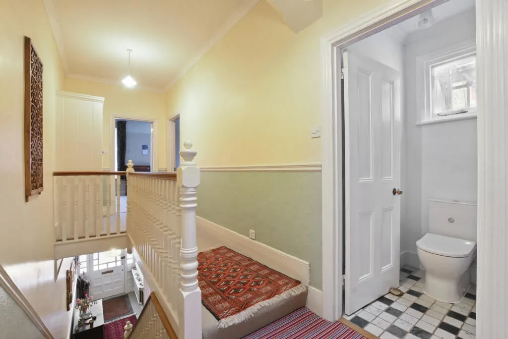 Wavendon Avenue, London, W4, photo 8
