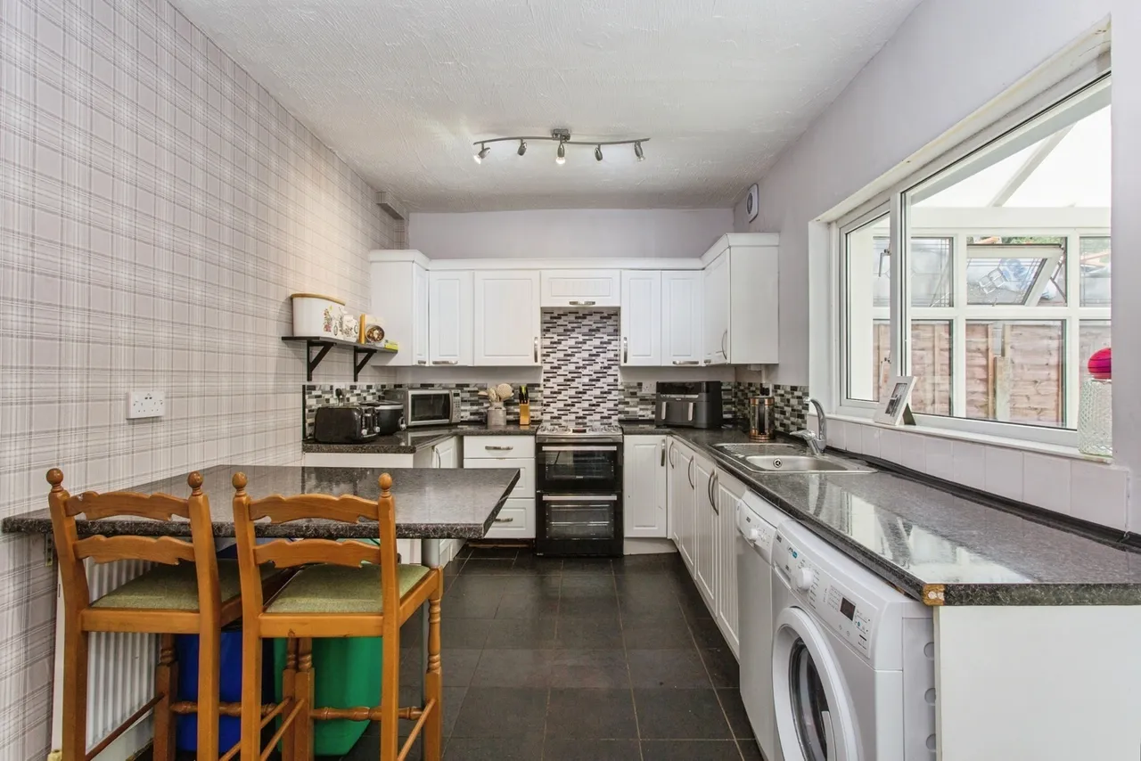 Shakespeare Terrace, Chorley, Lancashire, PR6, photo 3