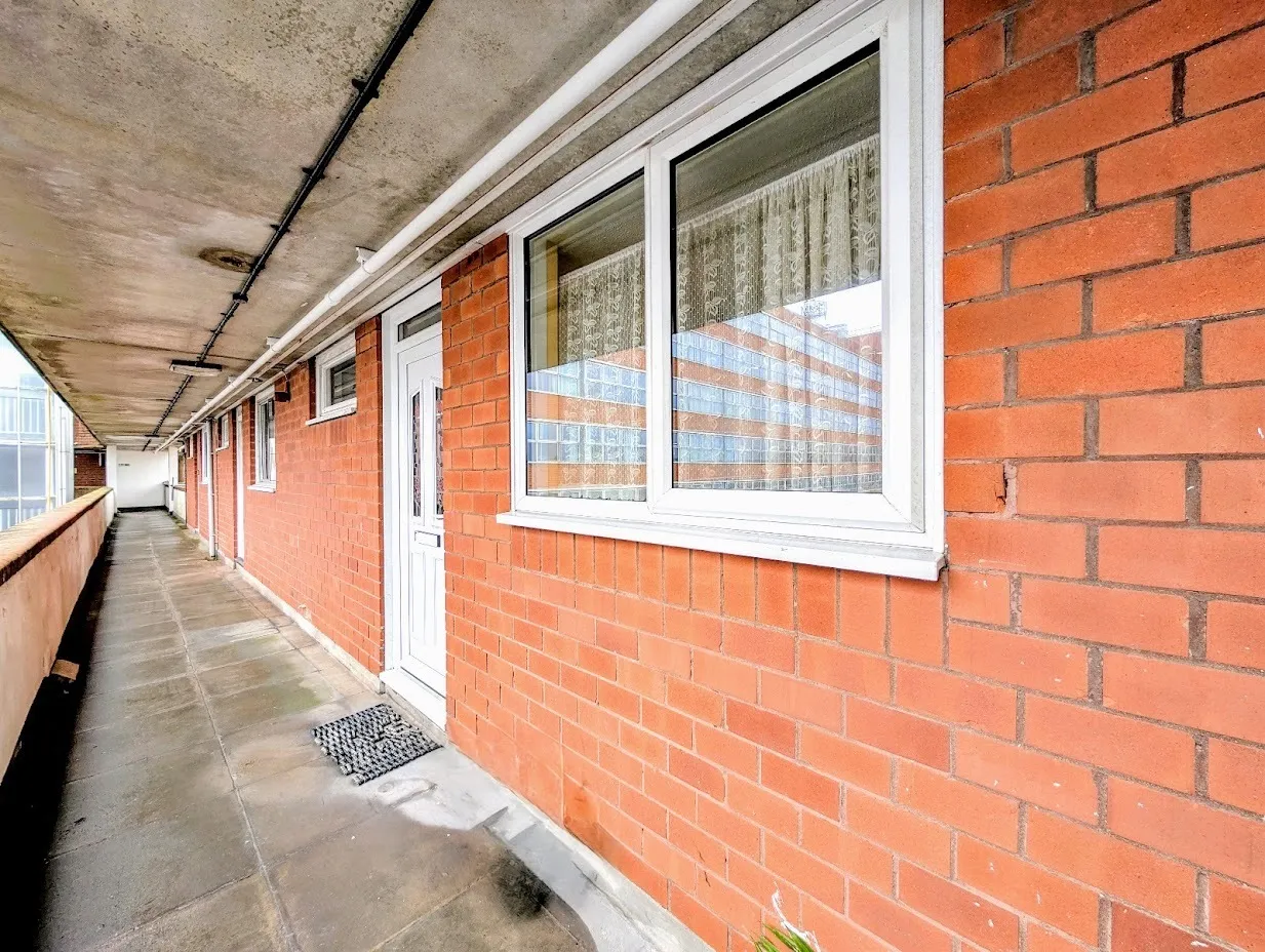 1 bed flat for sale — Guildbourne Centre, Worthing