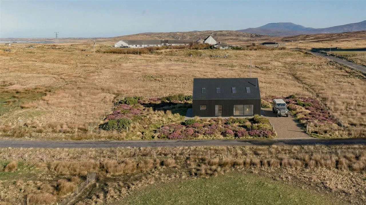 Bespoke New Build, 398 Garrynamonie, Isle Of South Uist, Eilean Siar, HS8 5TX, photo 7