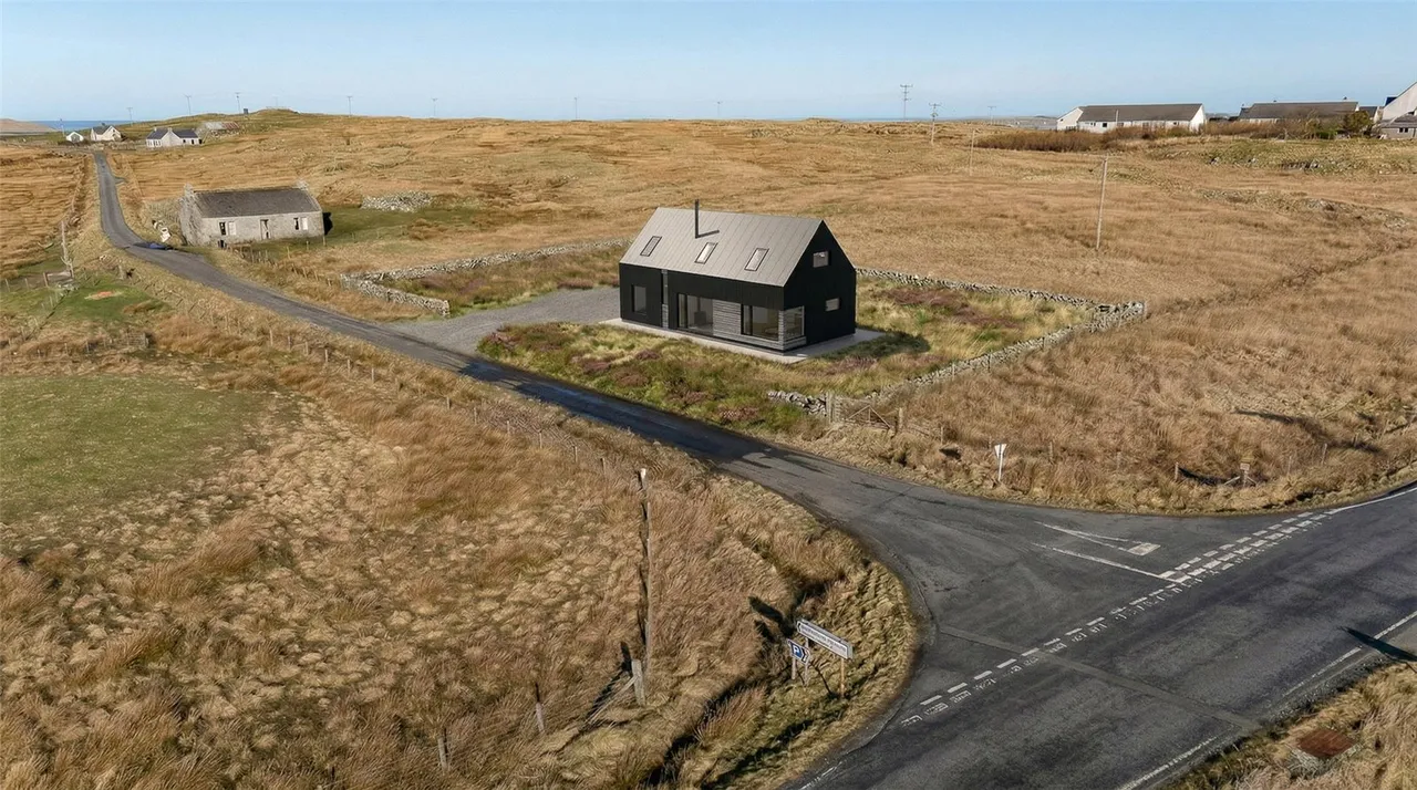 Bespoke New Build, 398 Garrynamonie, Isle Of South Uist, Eilean Siar, HS8 5TX, photo 11
