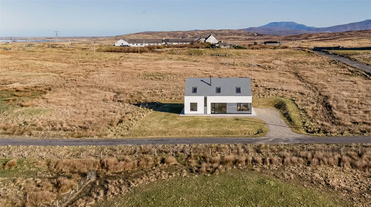 Bespoke New Build, 398 Garrynamonie, Isle Of South Uist, Eilean Siar, HS8 5TX, photo 10