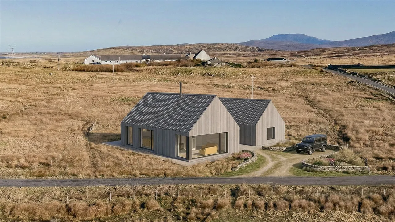 3 bed house for sale — Bespoke New Build, 398 Garrynamonie, Isle Of South Uist, Eilean Siar, HS8 5TX