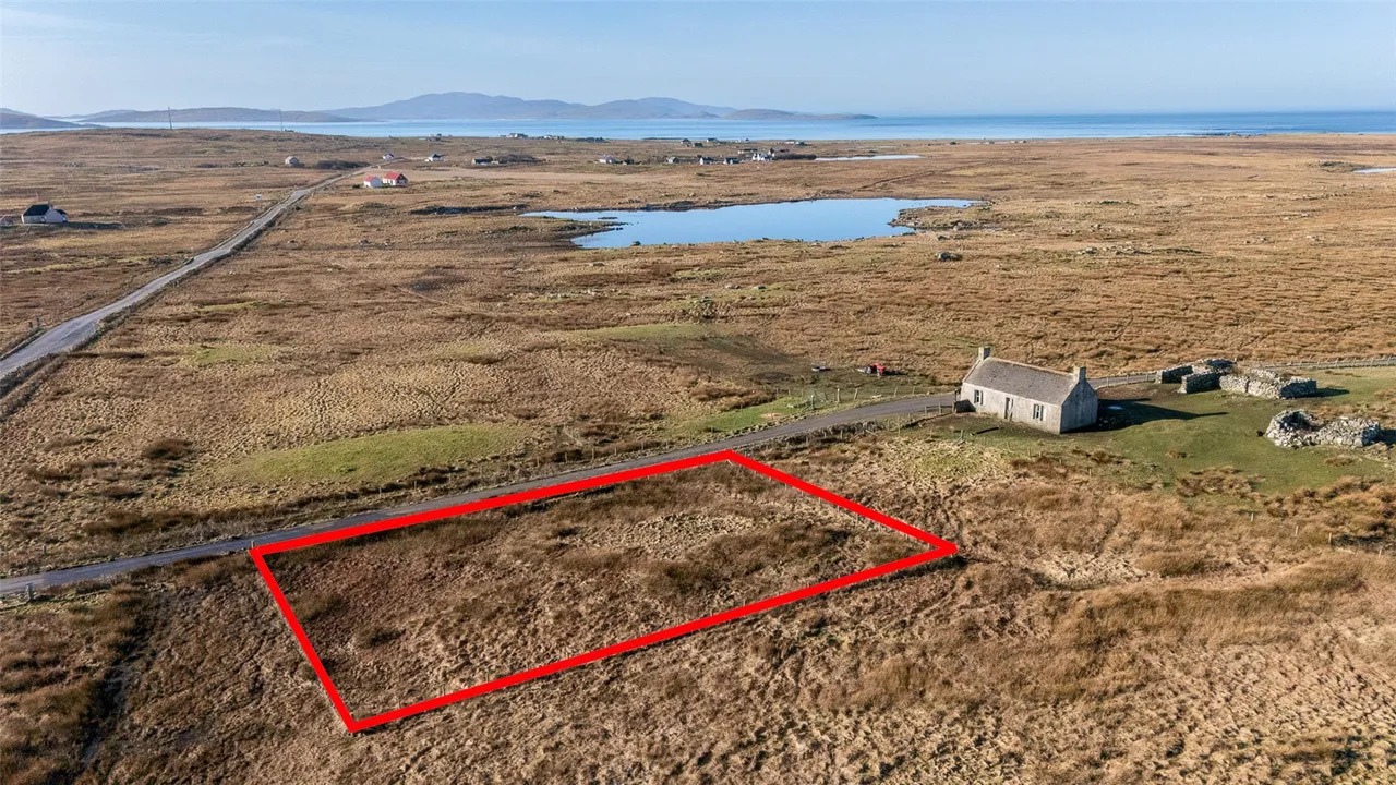 Bespoke New Build, 398 Garrynamonie, Isle Of South Uist, Eilean Siar, HS8 5TX, photo 3
