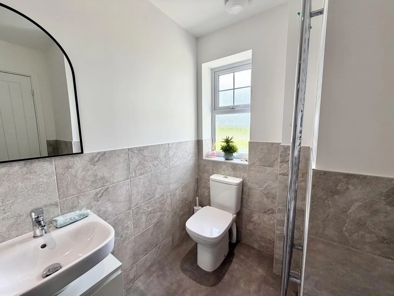 Thomas Clarke Road, Cowbridge, CF71, photo 27