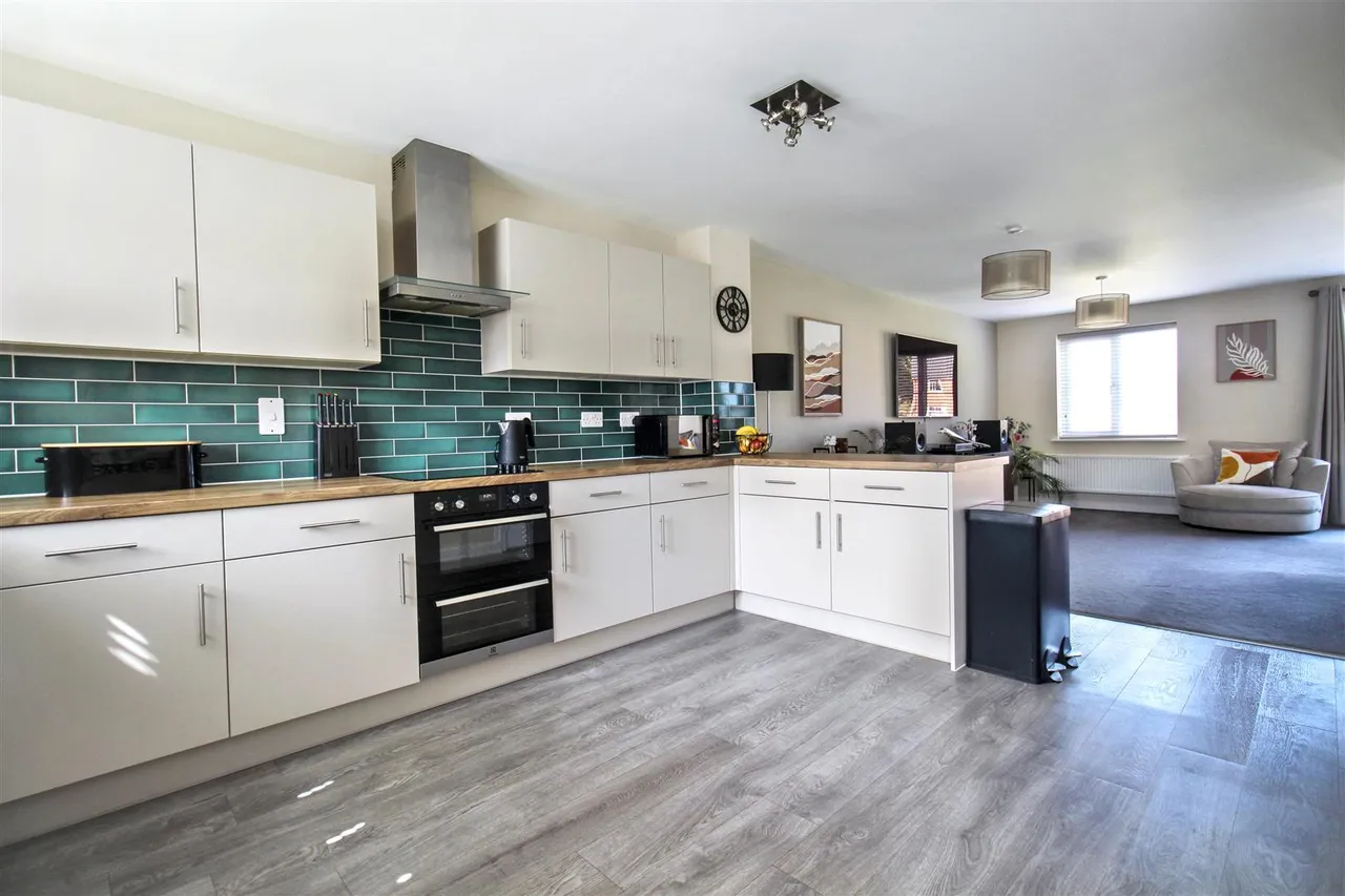 Starling Avenue, Sprowston, NR7, photo 3