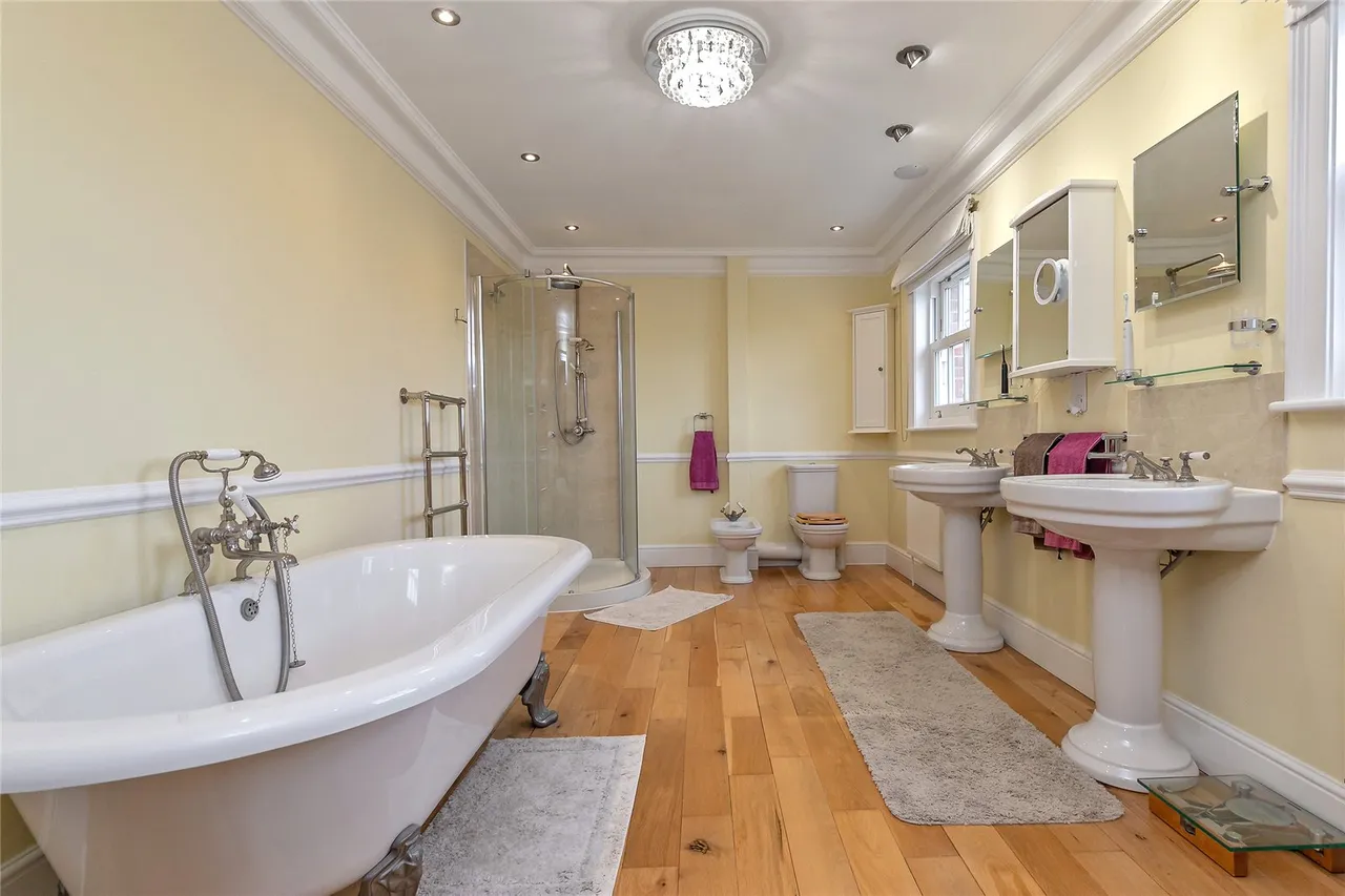 Todds Green, Stevenage, Hertfordshire, SG1 2JE, photo 17
