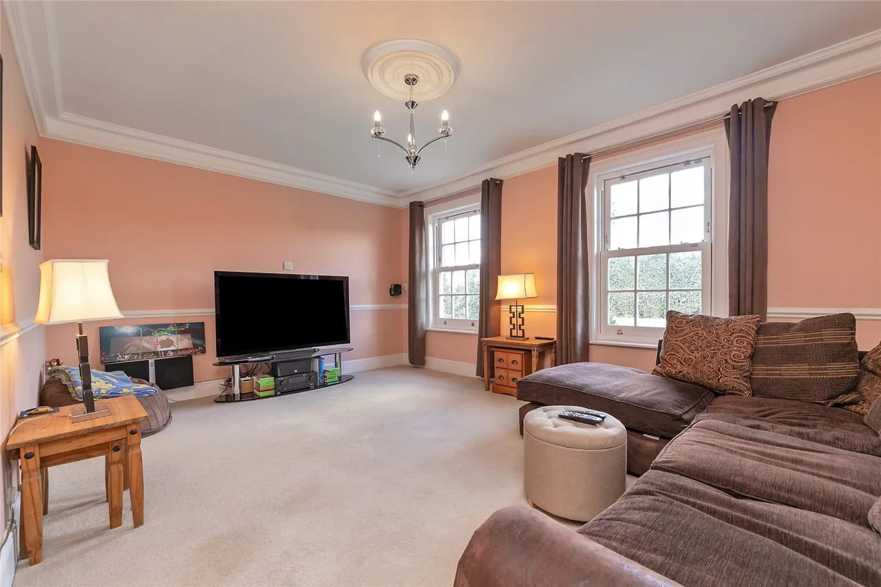 Todds Green, Stevenage, Hertfordshire, SG1 2JE, photo 8